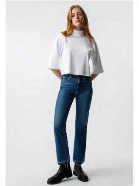 AMO Bella Crop Crush